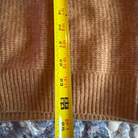 Merino wool sweater vest - Picture 6 of 8